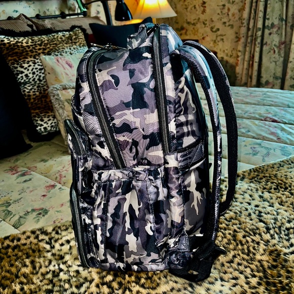 Lug - Puddle Jumper Backpack NWT'S - Picture 3 of 16